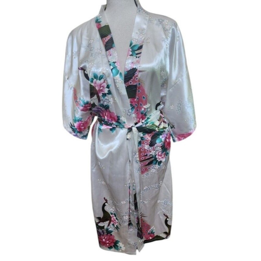 Tang Yi Silk Robe Size Small Made in China Buttery Soft